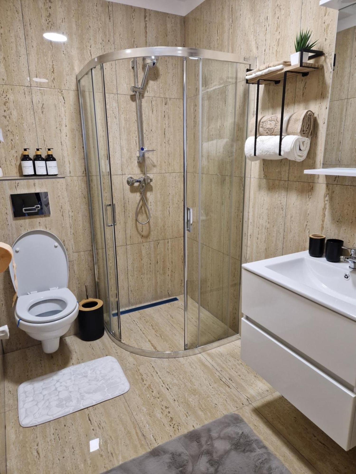 Craitelor Boutique Airport Apartment Отопени Экстерьер фото